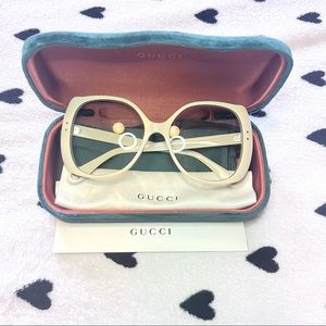 GUCCI SUNGLASSES
